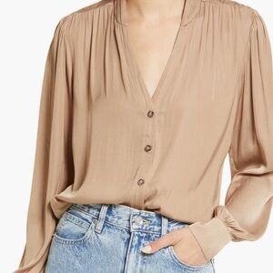 Treasure & Bond Tan V-neck Button-Up Shirt Large